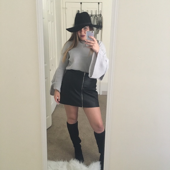 Sienna Sky Sweaters - Beautiful lilac sweater